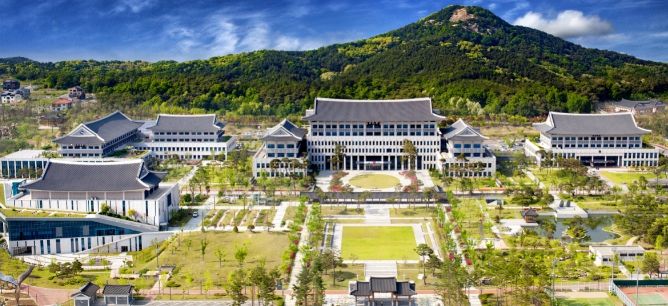 경북도, 이철우 도지사 건의한 의대 신설 위해 보건복지부 찾아