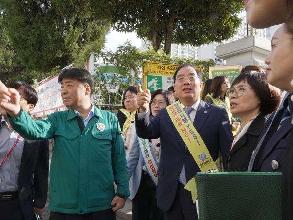 하윤수 부산광역시교육감, 등하굣길 학생 안전 확보에 총력