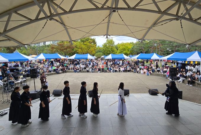 군포의왕교육지원청 제15회 행복마을잔치 성황리 종료, 청소년 주도의 대표적인 지역 축제로 자리매김