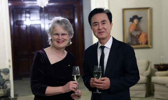 호주 출장 김태흠 지사, 프랑세스 애덤슨 남호주 주총독 접견