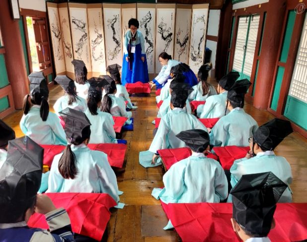 ‘전통문화 배움터, 인천향교’ 프로그램 운영