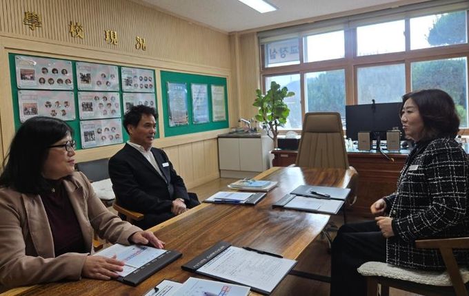 청송교육지원청, 교육장 학교 방문으로 '현장 밀착형 지원' 강화!