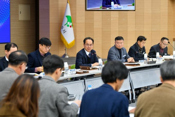 영주시, 현장 점검 이어 ‘현안 토론 업무보고’