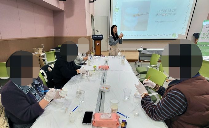 영덕군정신건강복지센터 ‘토닥토닥’ 심리 회복프로그램 모습.